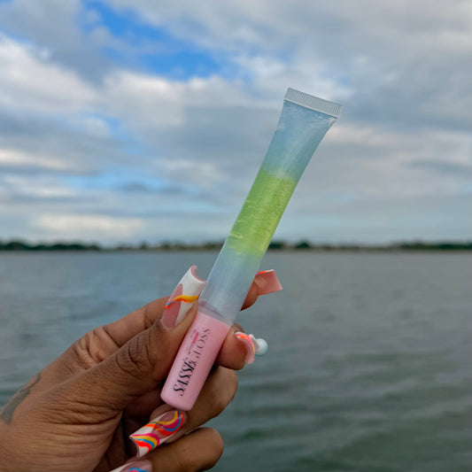 “AQUA AURA” gloss